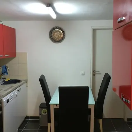 Gemutliche, Moderne, Kleine In Apartamento *